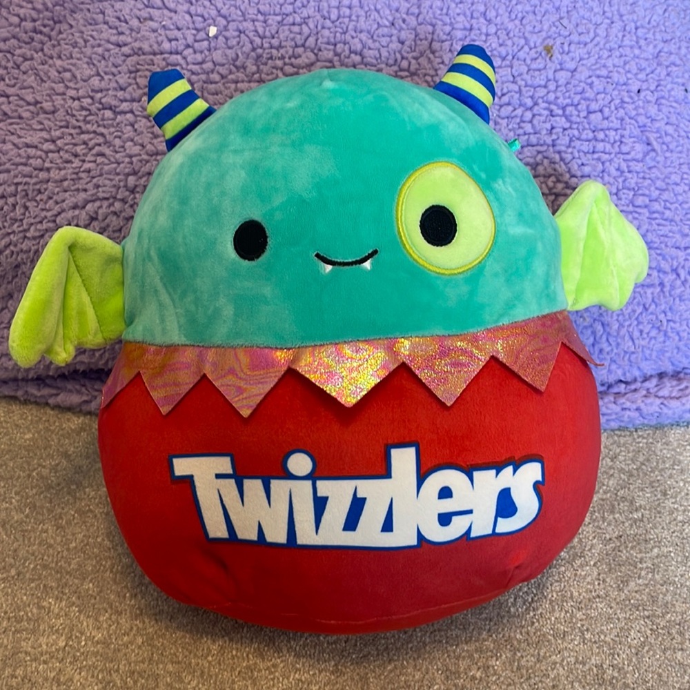 SQUISHMALLOW- HALLOWEEN TWIZZLER HORNED GREEN DEVIL